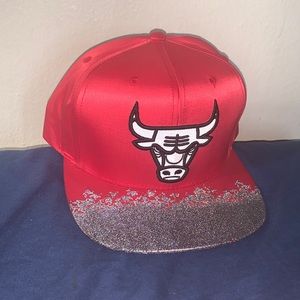 Mitchell&Ness Chicago bulls ( Red & black ) SnapBack Hat